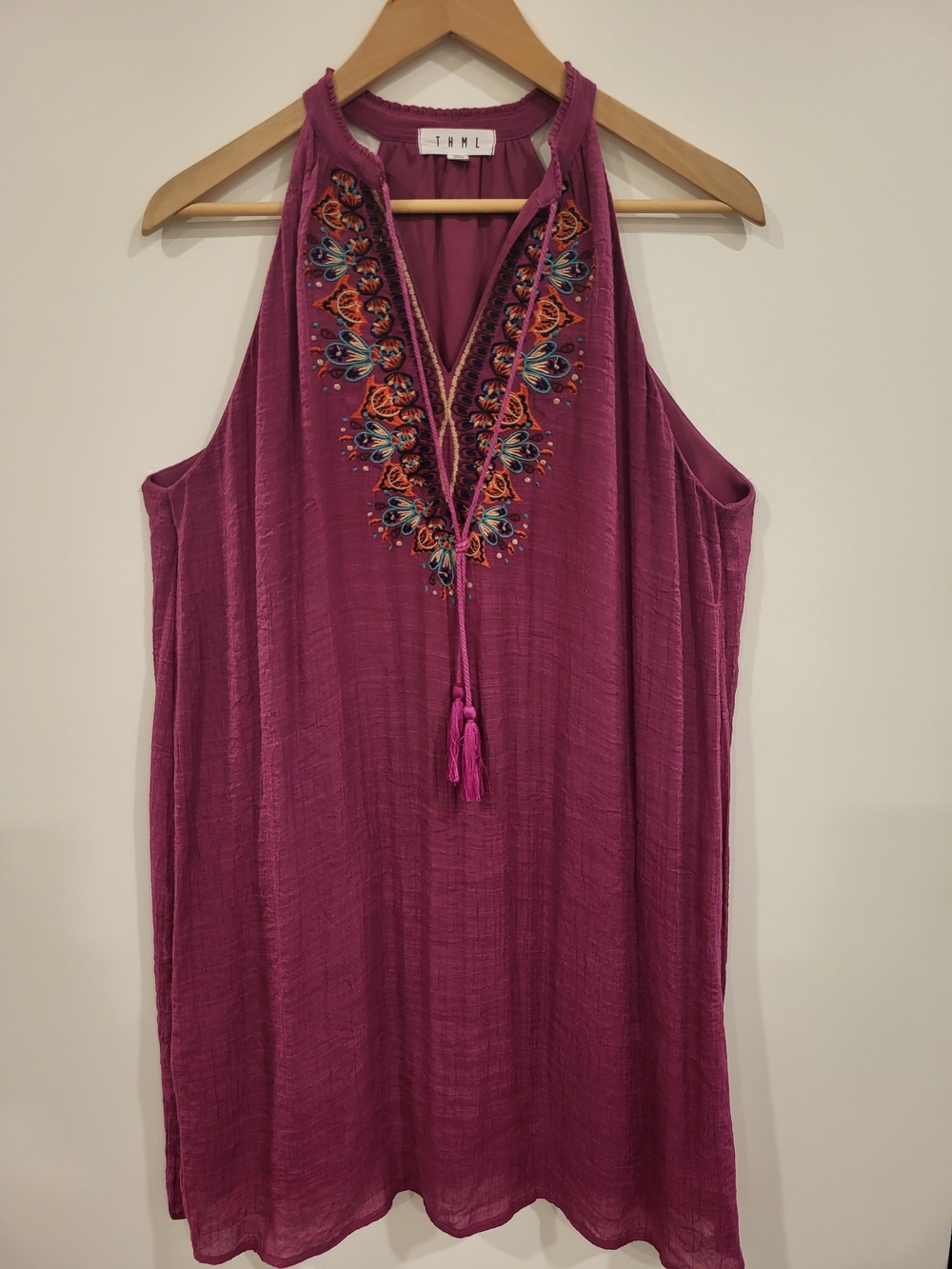 THML Boho Embroidered Halter Dress Magenta Tassel Tie Size L Sleeveless A-Line